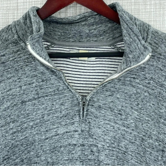 J. Crew Knit goods Mens Size M long sleeve pullover shirt 1380 - Picture 5 of 8